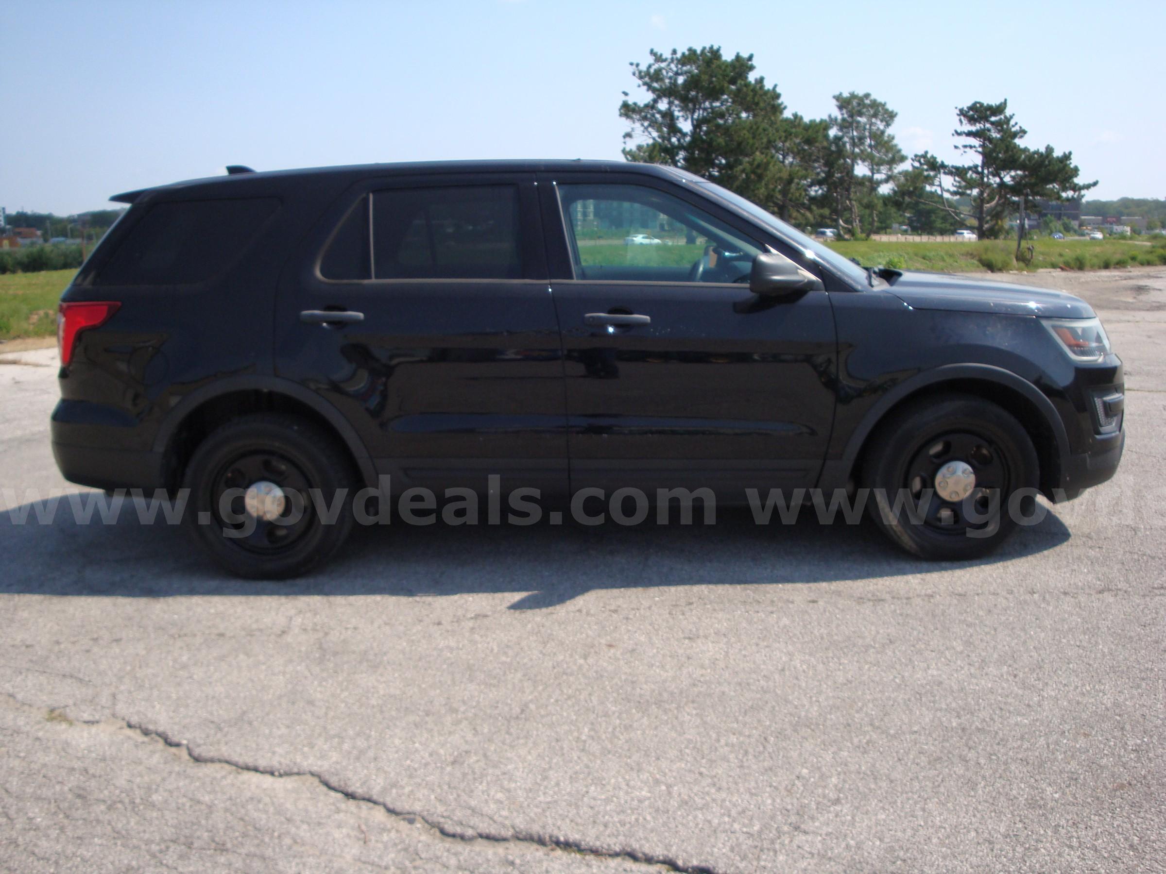 2016 Ford Police Interceptor Utility AWD Ford Police Interceptor Government Surplus Auction - Photo #4