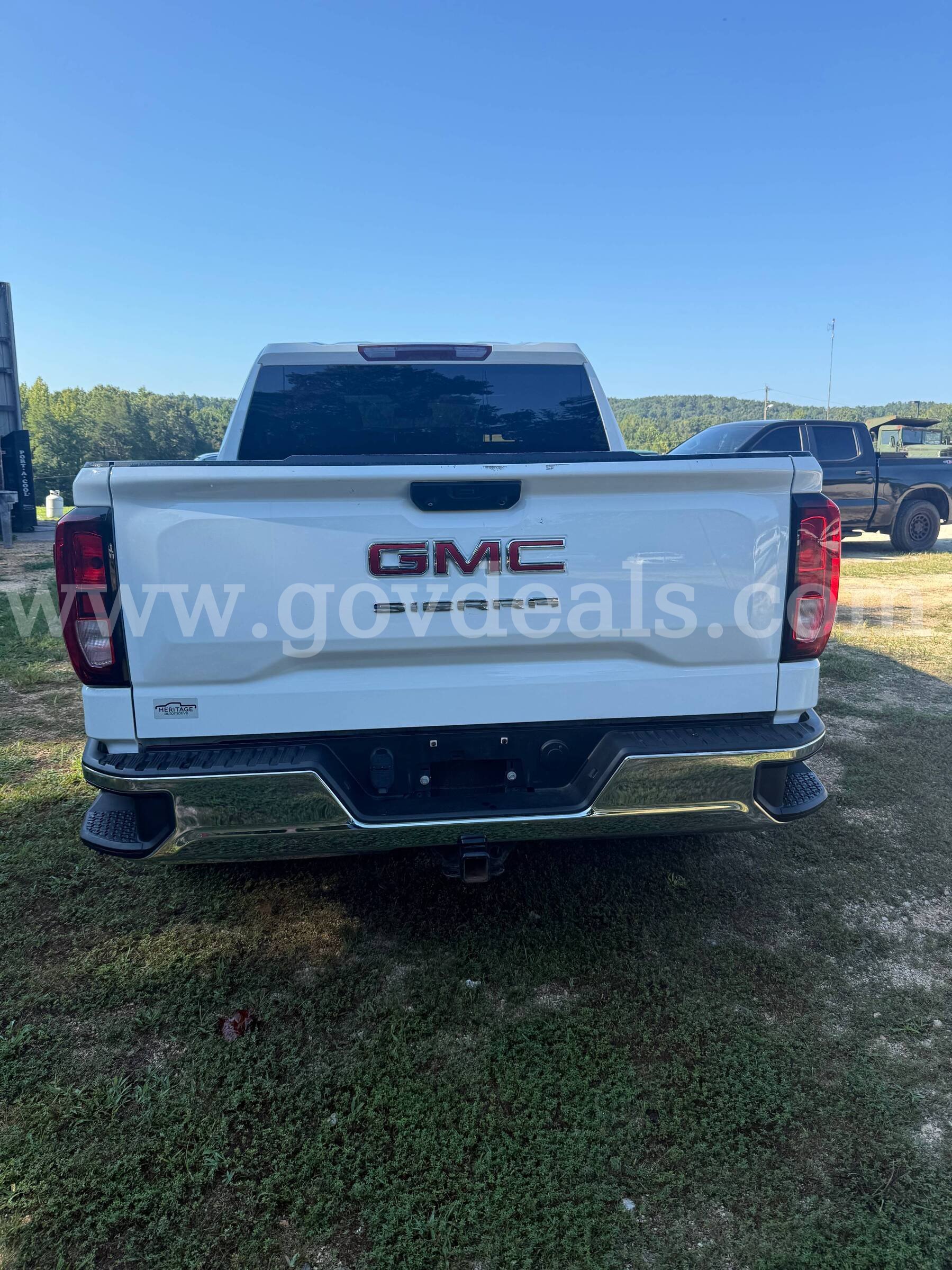 2022 GMC Sierra 1500 GMC Sierra Government Surplus Auction - Photo #5