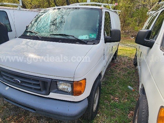 2005 Ford Econoline Ford Econoline Government Surplus Auction - Primary Photo