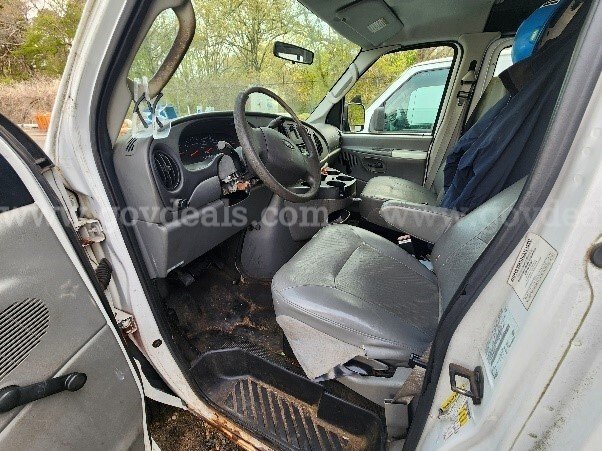 2006 Ford Econoline Ford Econoline Government Surplus Auction - Photo #3