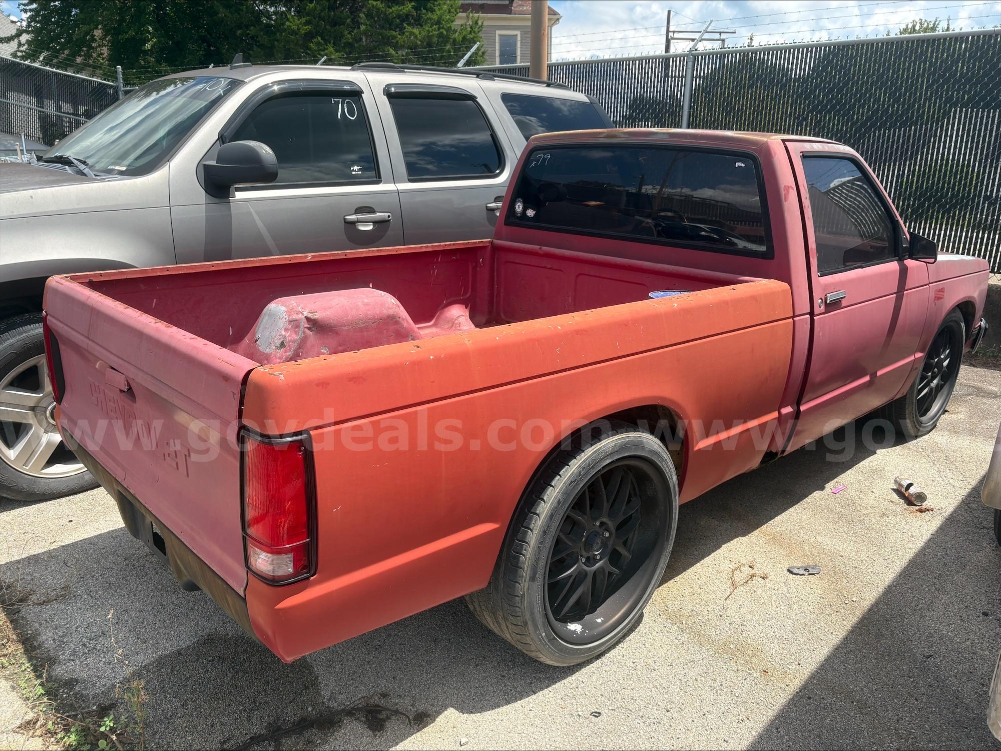 1986 CHEVROLET S10 (NO TITLE) (ABANDON, STOLEN, AND/OR RECOVERED PROPERTY) CHEVROLET CHEVROLET Government Surplus Auction - Primary Photo