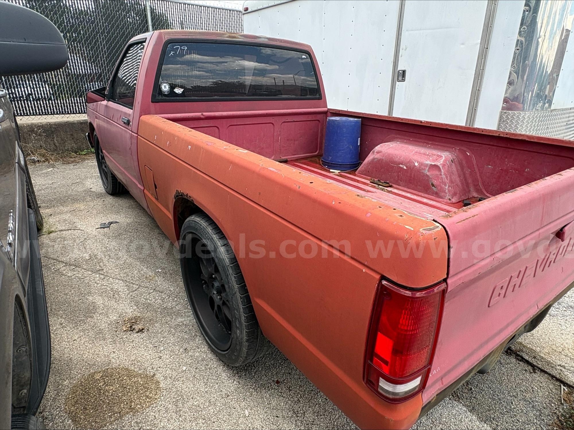 1986 CHEVROLET S10 (NO TITLE) (ABANDON, STOLEN, AND/OR RECOVERED PROPERTY) CHEVROLET CHEVROLET Government Surplus Auction - Photo #6
