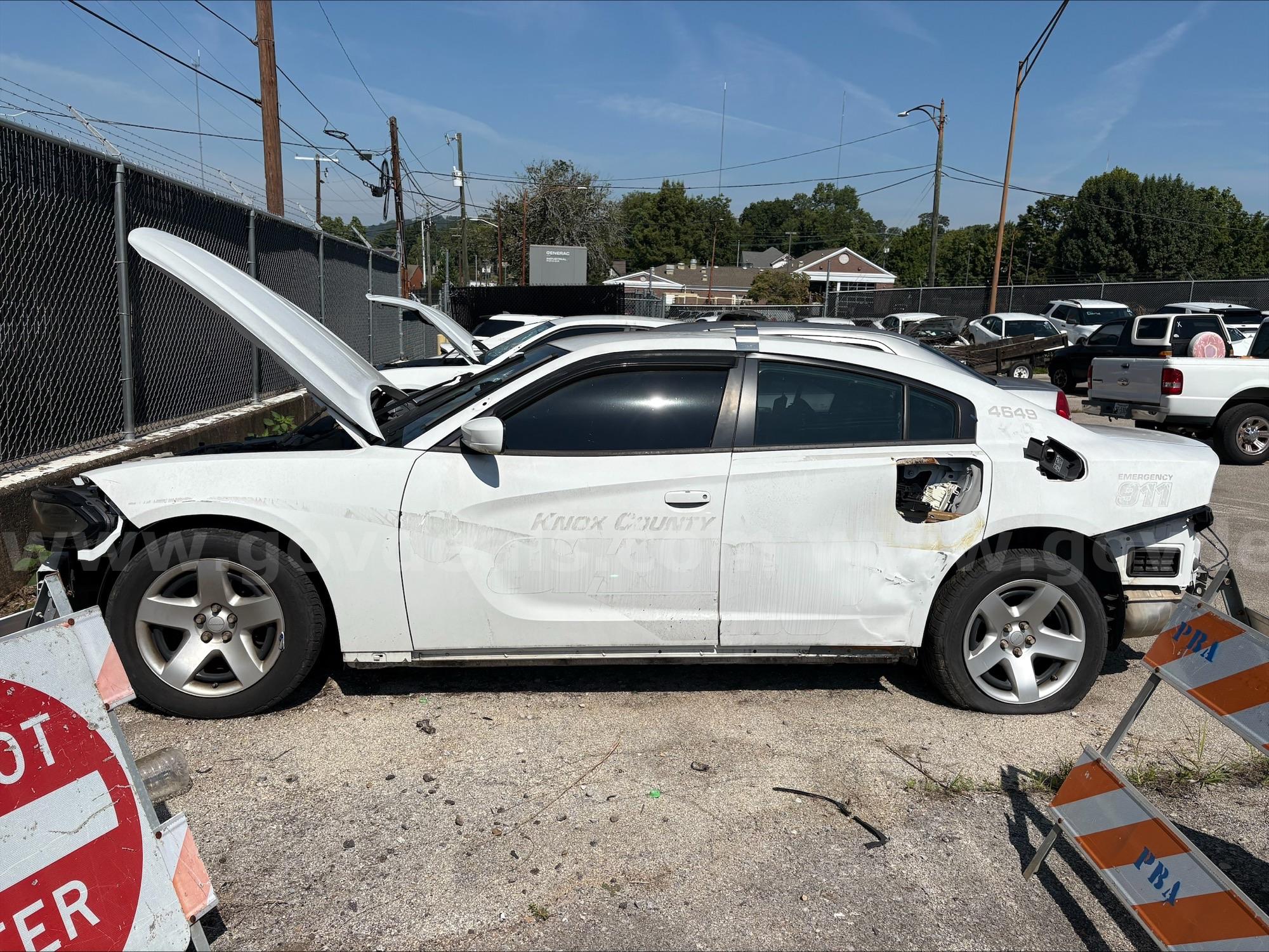 2017 Dodge Charger TAB 4649 (WRECKED FOR PARTS OR REPAIR) Dodge Charger Government Surplus Auction - Photo #3
