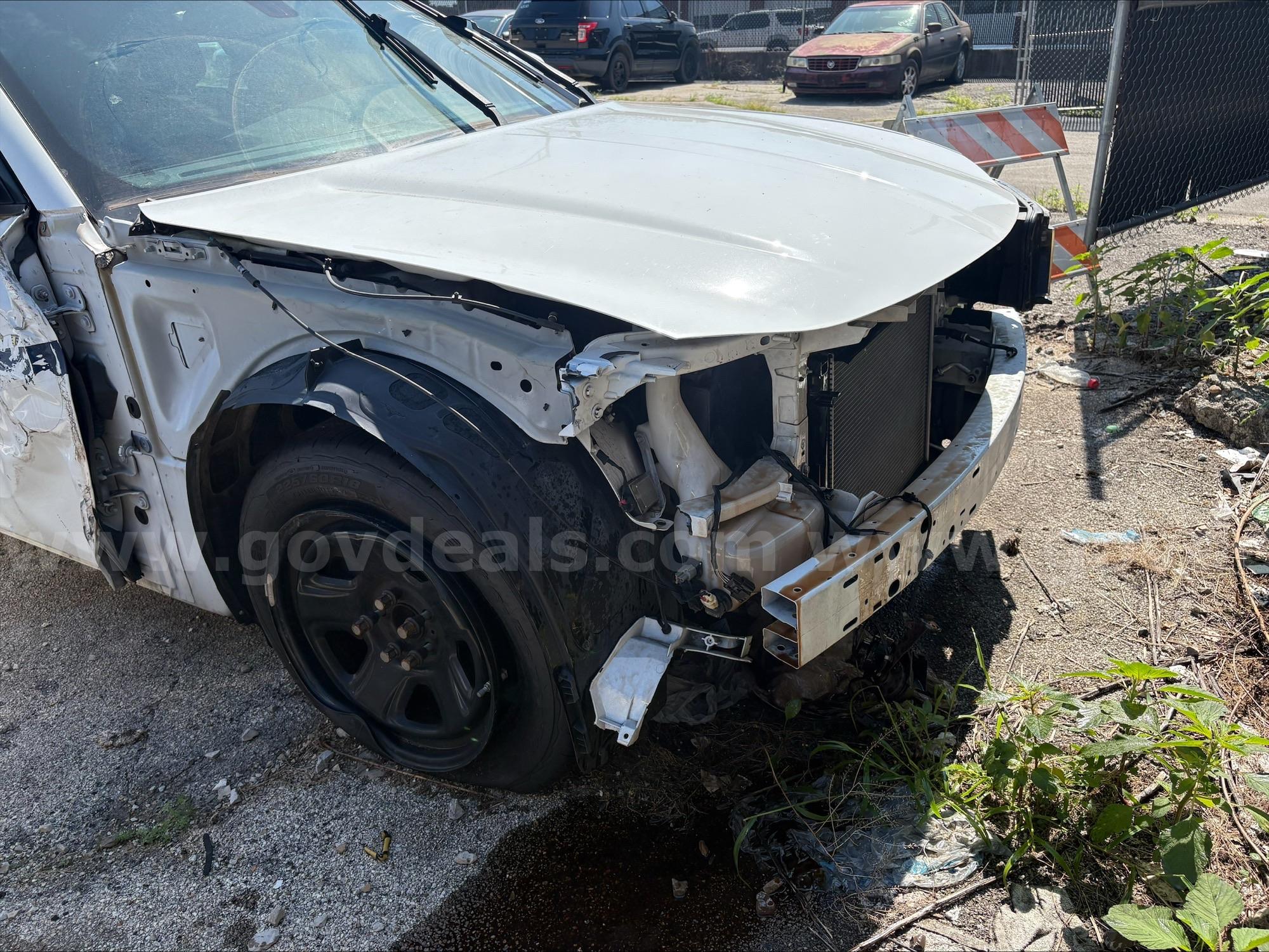 2017 Dodge Charger TAB 4649 (WRECKED FOR PARTS OR REPAIR) Dodge Charger Government Surplus Auction - Photo #4