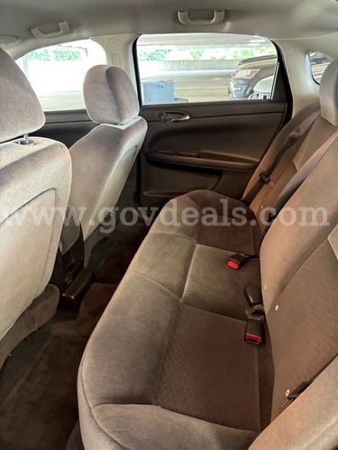 2016 Chevrolet Impala Limited (224215 NB) Chevrolet Impala Government Surplus Auction - Photo #5