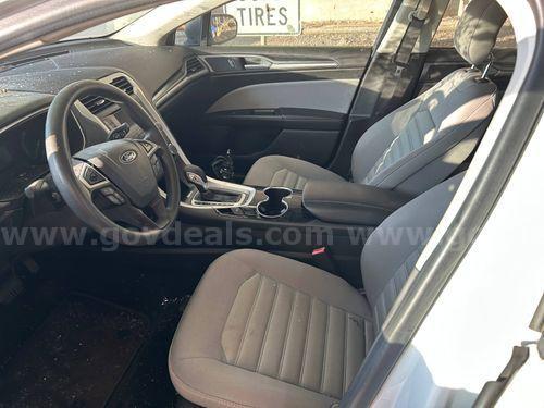 2014 Ford Fusion (225523 NB DOT) Ford Fusion Government Surplus Auction - Photo #3