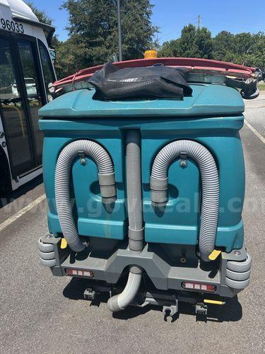 2016 TENNANT T206811 FLOOR SCRUBBER (225541 NB) TENNANT T20 Government Surplus Auction - Photo #3