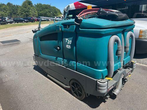 2016 TENNANT T206811 FLOOR SCRUBBER (225541 NB) TENNANT T20 Government Surplus Auction - Photo #4