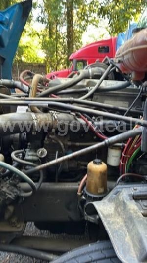 2006 Freightliner ST120 (225341 NB) Freightliner ST120 Government Surplus Auction - Photo #4
