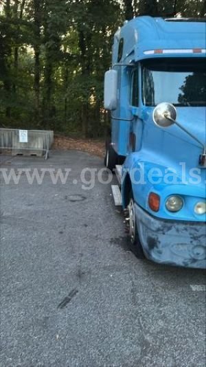 2006 Freightliner ST120 (225341 NB) Freightliner ST120 Government Surplus Auction - Photo #5