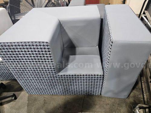 Various Chairs (225799 NM)   Government Surplus Auction - Photo #4