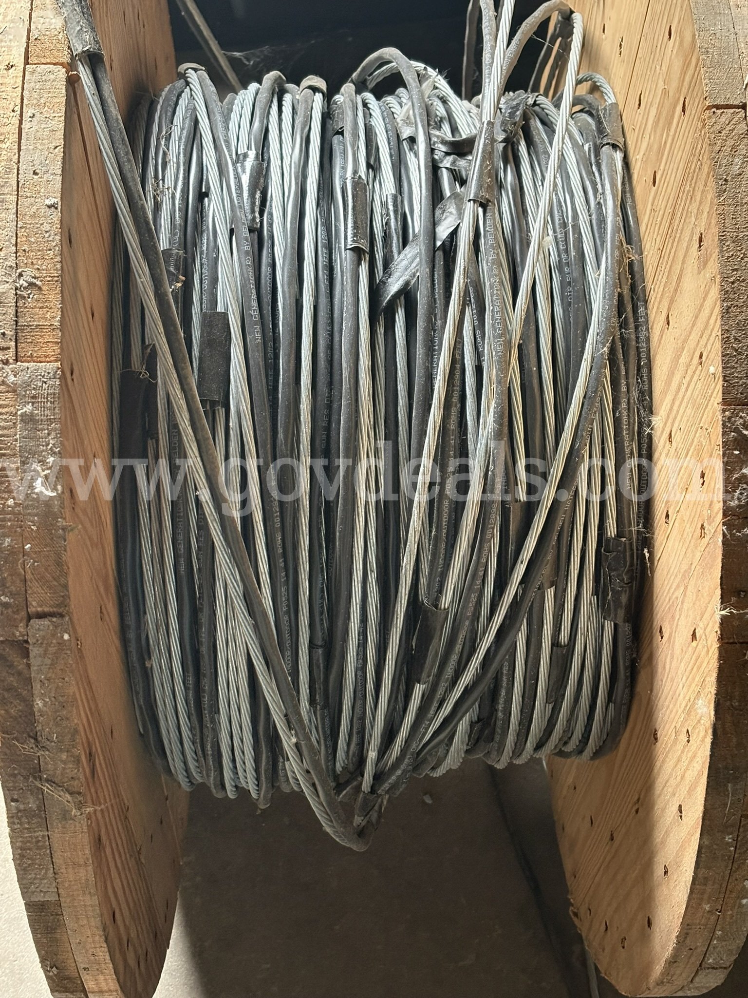 Sound and Security Cable Belden 5140U1 E34972 ROHS 0012918 Government Surplus Auction - Primary Photo