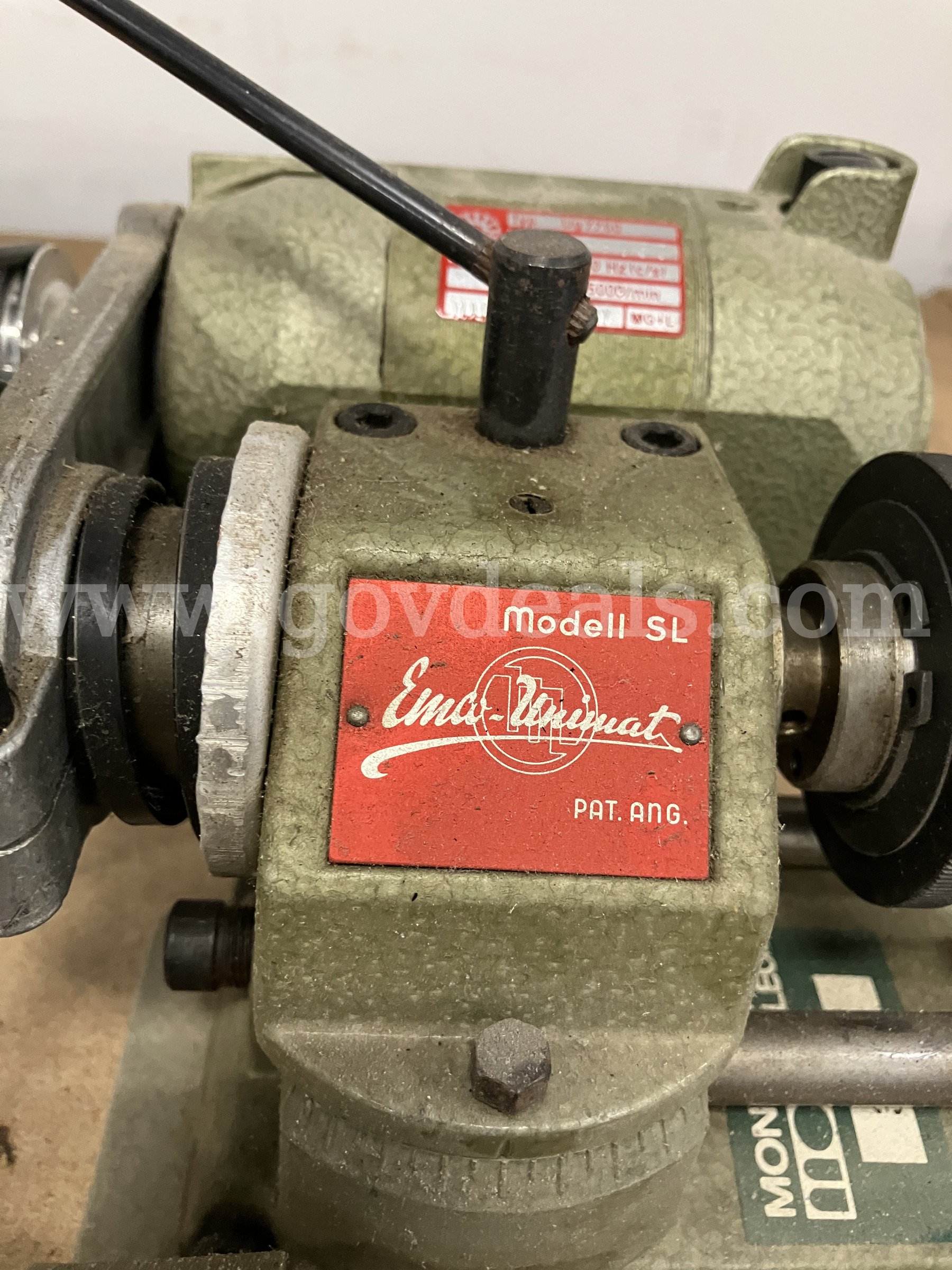 Model SL  Vintage Metal Lathe Unimat DB 200 Government Surplus Auction - Photo #3