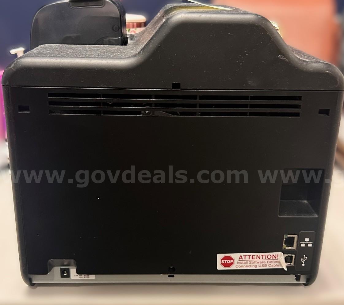 HID ENCODER AND PRINTER FARGO HDP5600 ( 2 COLOR RIBBONS/ 3 RETRANSFER FILMS)  FARGO HDP5600 Government Surplus Auction - Primary Photo