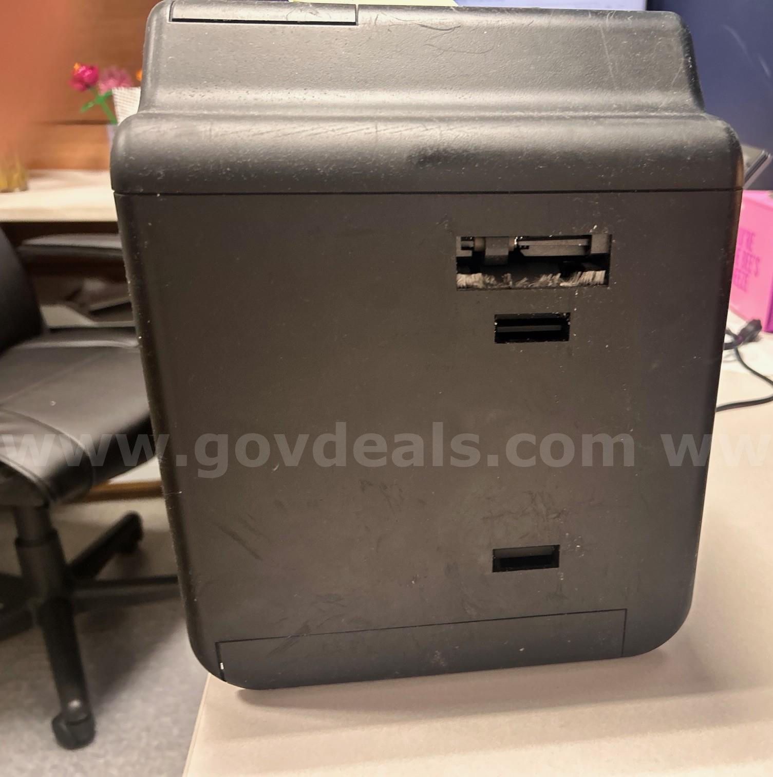 HID ENCODER AND PRINTER FARGO HDP5600 ( 2 COLOR RIBBONS/ 3 RETRANSFER FILMS)  FARGO HDP5600 Government Surplus Auction - Photo #3