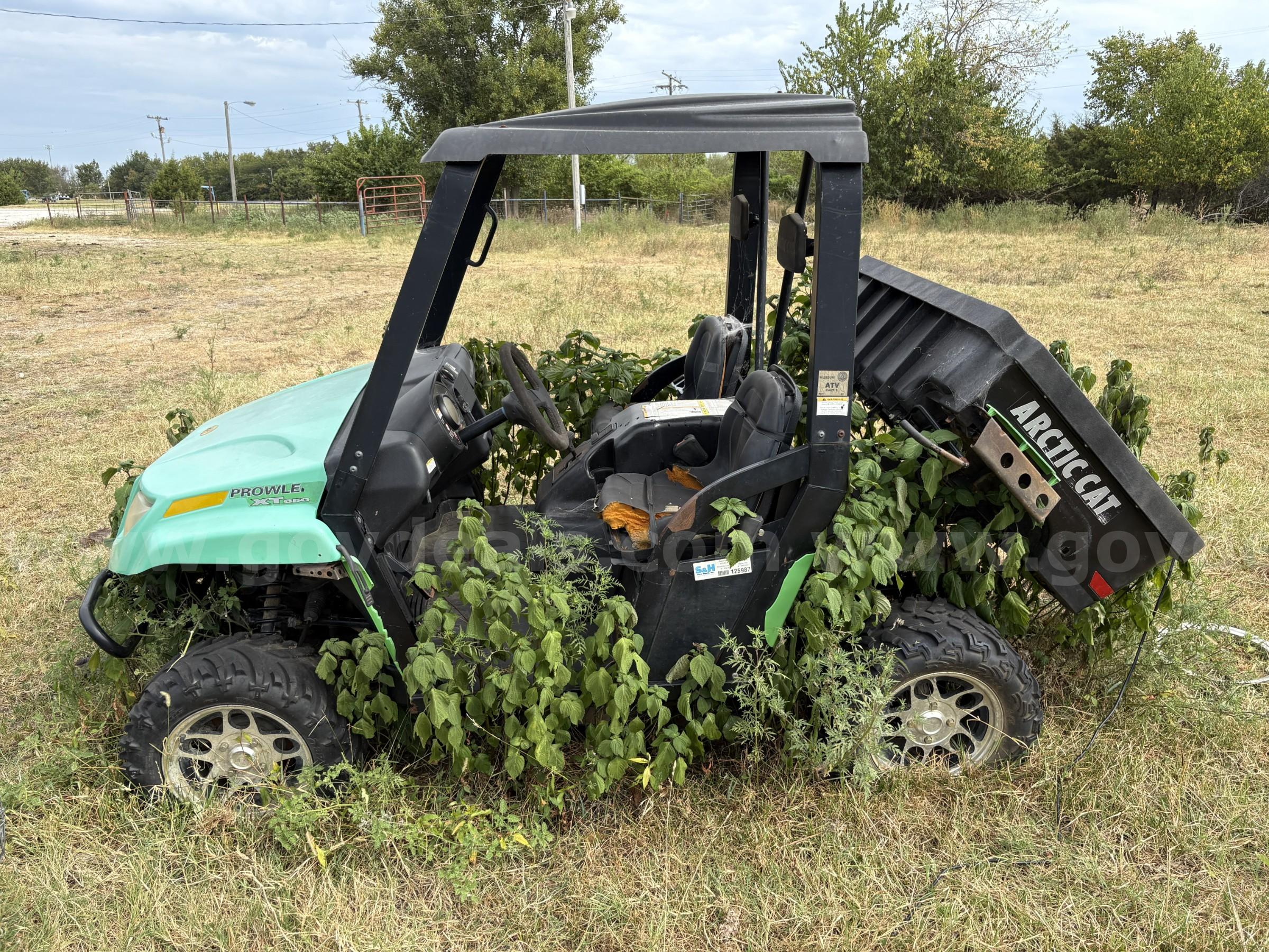 2 Seater Arctic Cat Prowler XT 650 Arctic Cat 650 Government Surplus Auction - Photo #2
