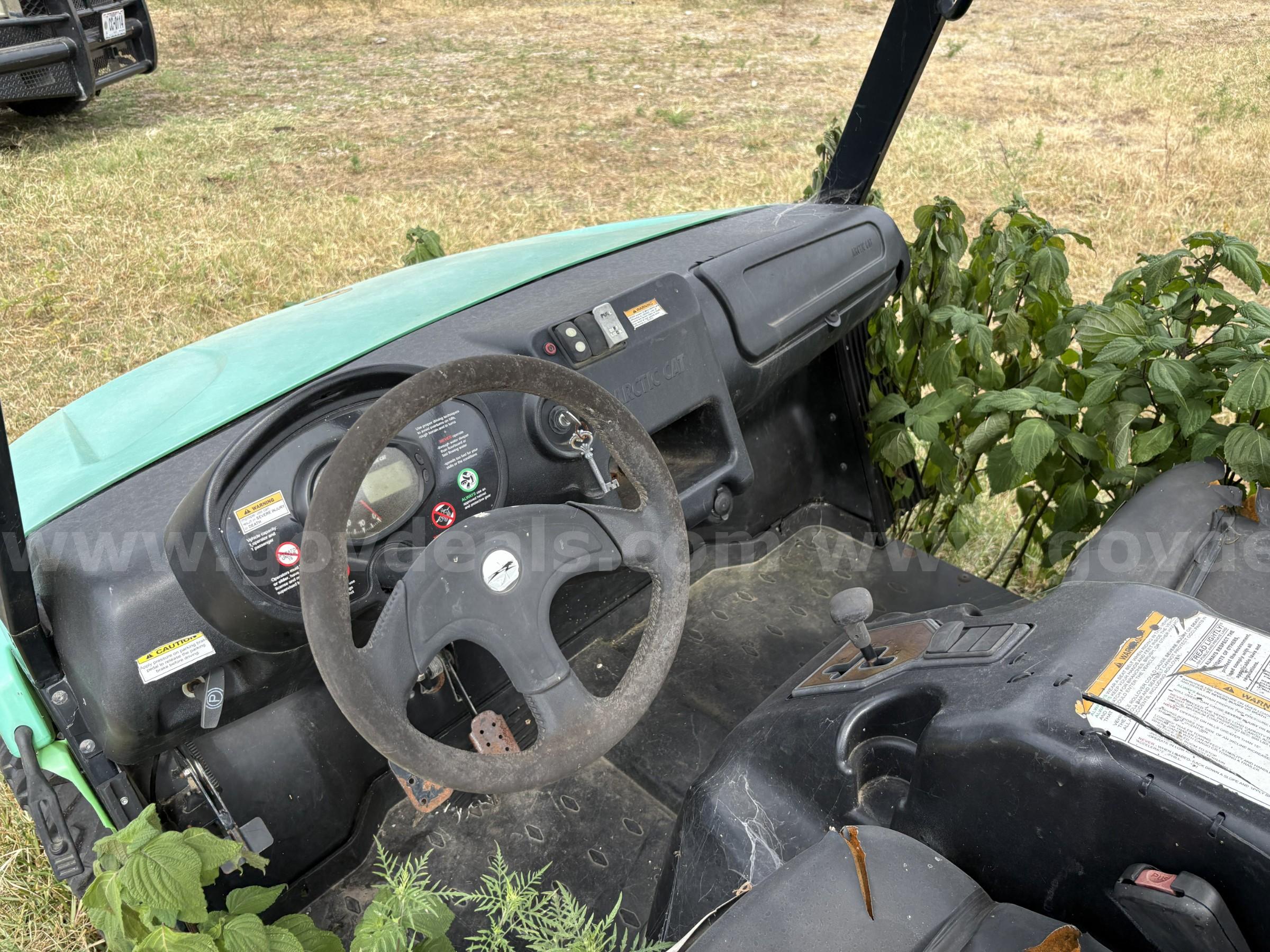 2 Seater Arctic Cat Prowler XT 650 Arctic Cat 650 Government Surplus Auction - Photo #4
