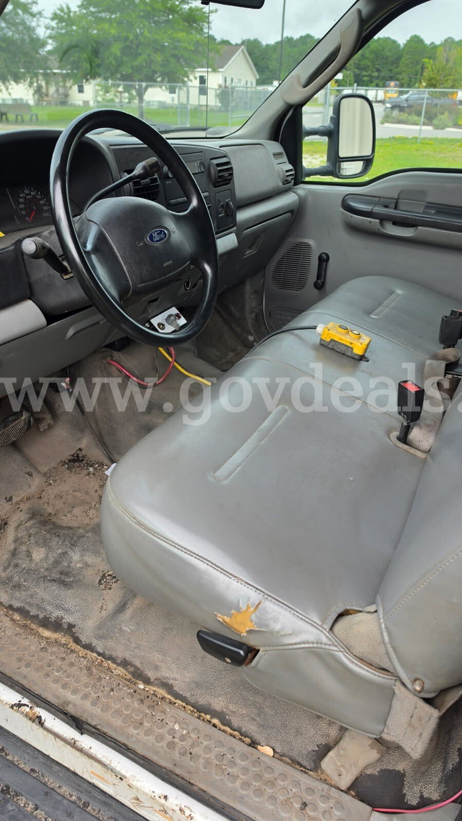 2007 Ford F-550 Ford F-550 Government Surplus Auction - Photo #3