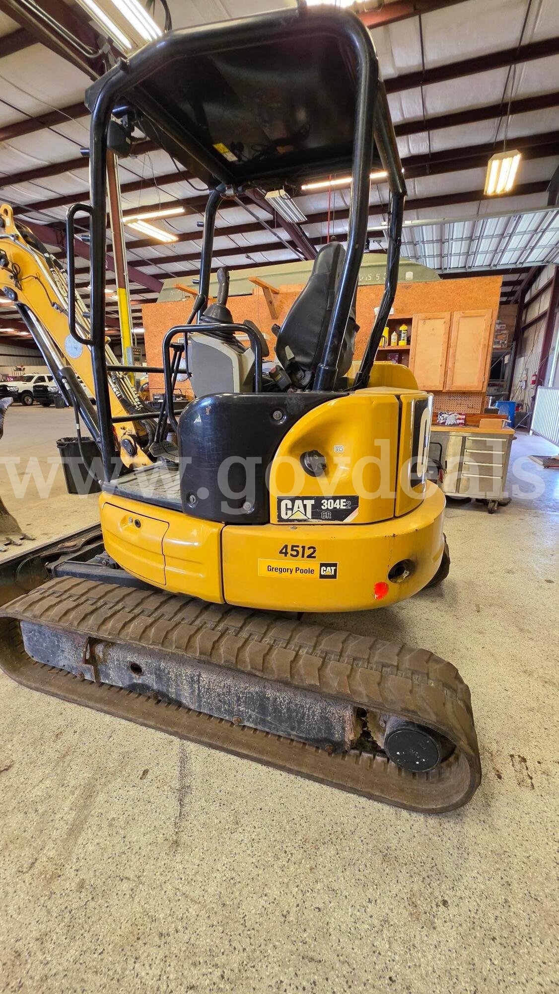 2015 Caterpillar Mini- Excavator Caterpillar 304E2 Government Surplus Auction - Photo #2