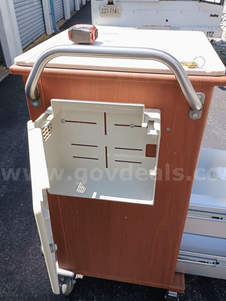 Rolling Medication Cart   Government Surplus Auction - Photo #3