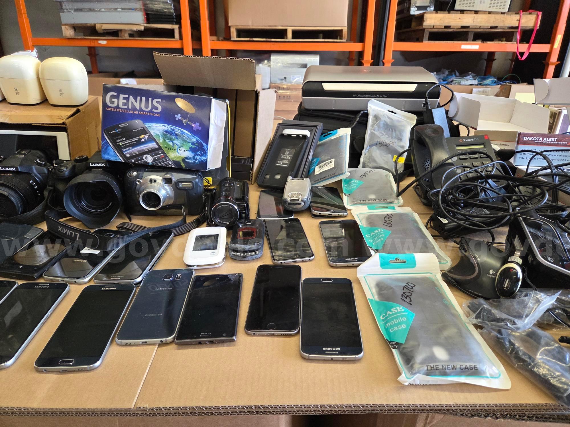 Miscellaneous Digital Cameras, Video Camera, New Satellite Phone Dodge Dakota Government Surplus Auction - Photo #2
