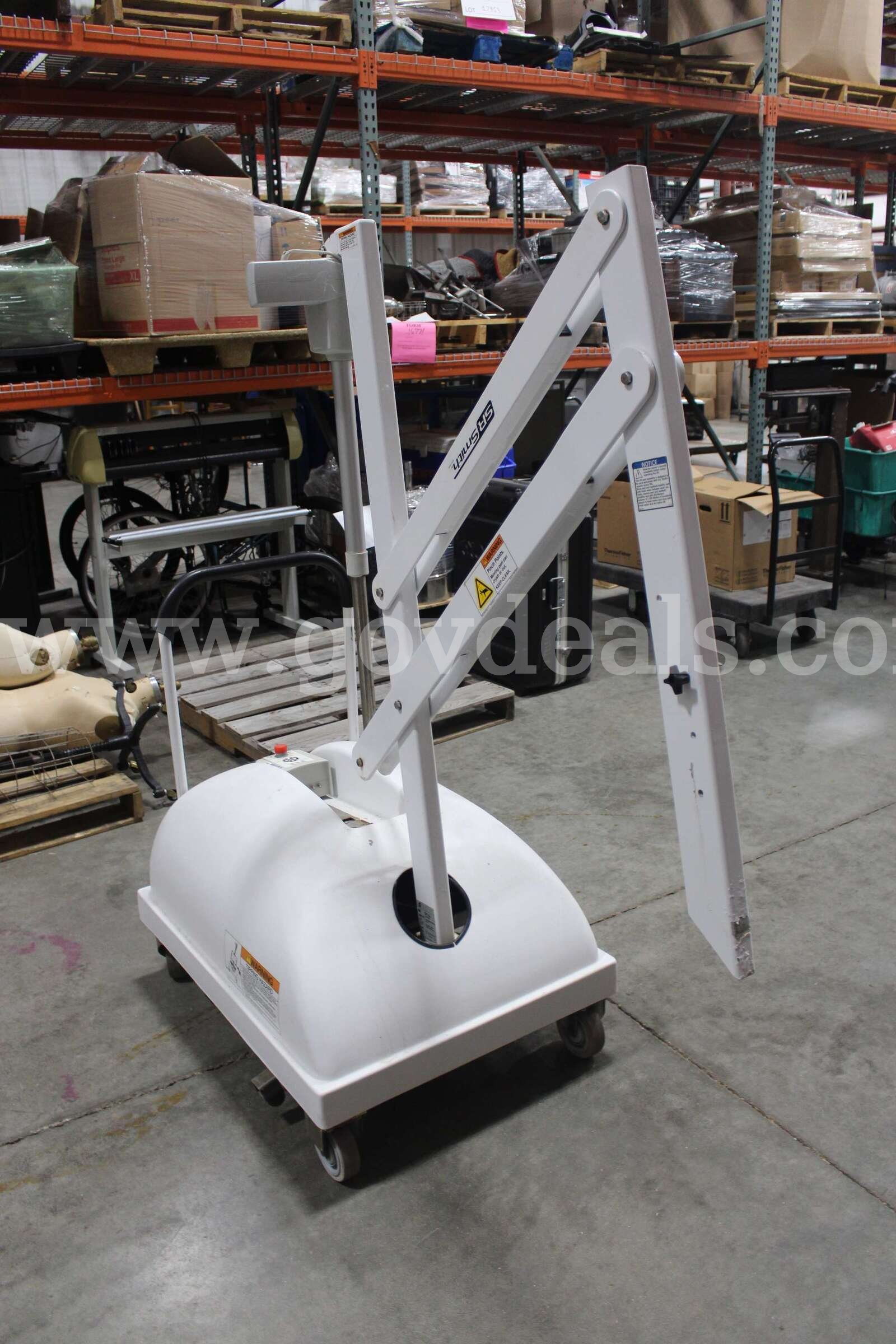 Portable Aquatic Patient Lift PAL 1000 SR Smith 1000 Government Surplus Auction - Photo #4