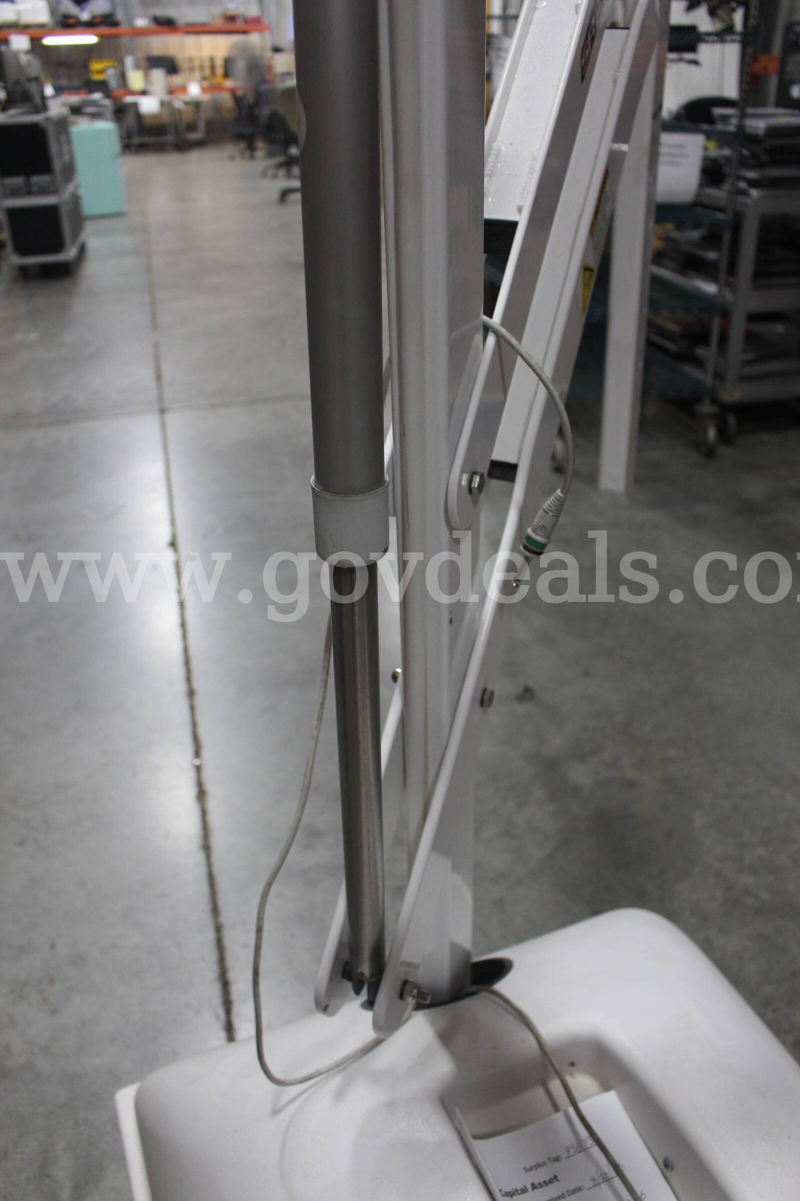 Portable Aquatic Patient Lift PAL 1000 SR Smith 1000 Government Surplus Auction - Photo #5