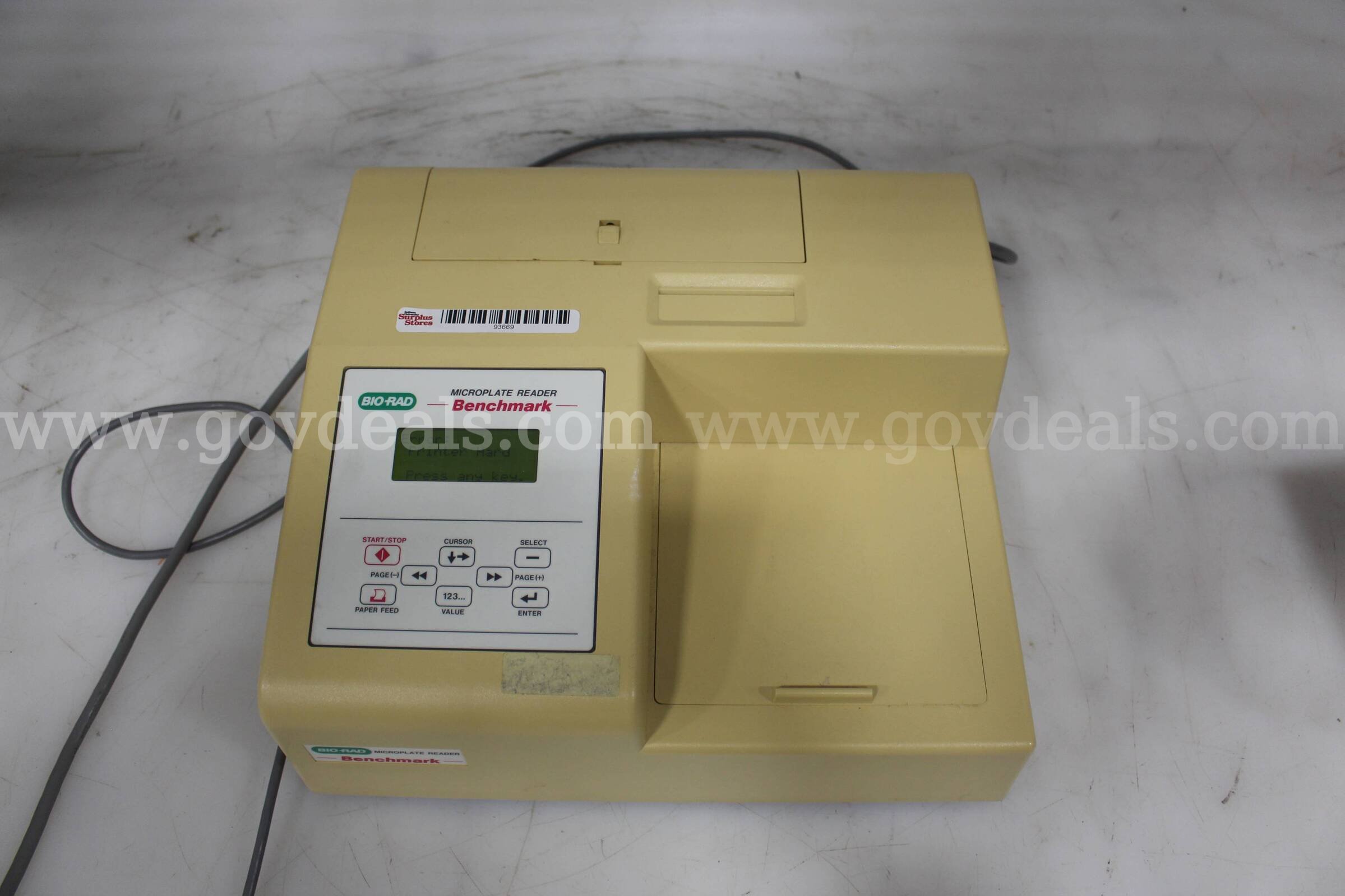 (1) BioRad Benchmark Microplate Reader for Parts/Repair