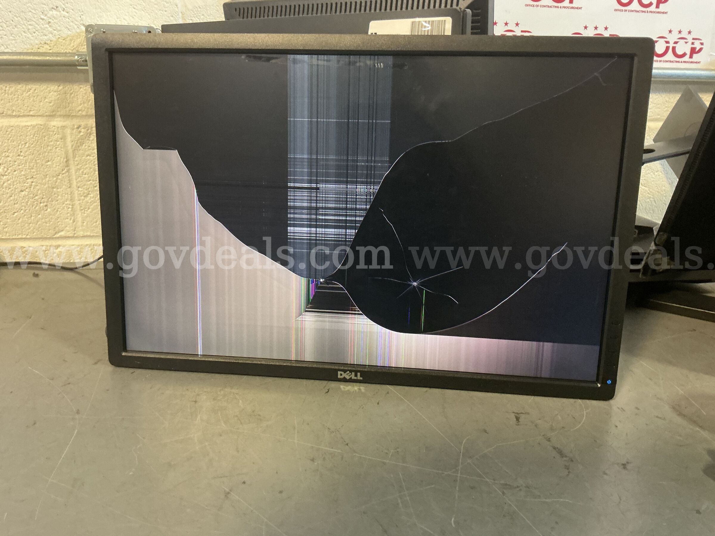 COMPUTER MONITORS - 10 UNITS (NON WORKING) SEE PHOTOS VARIOUS/SEE PHOTOS Government Surplus Auction - Photo #4