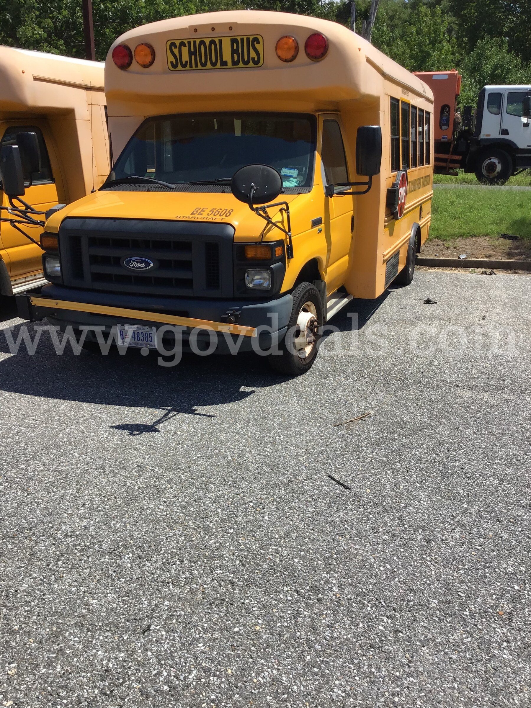 2014 Ford Econoline Ford Econoline Government Surplus Auction - Photo #2