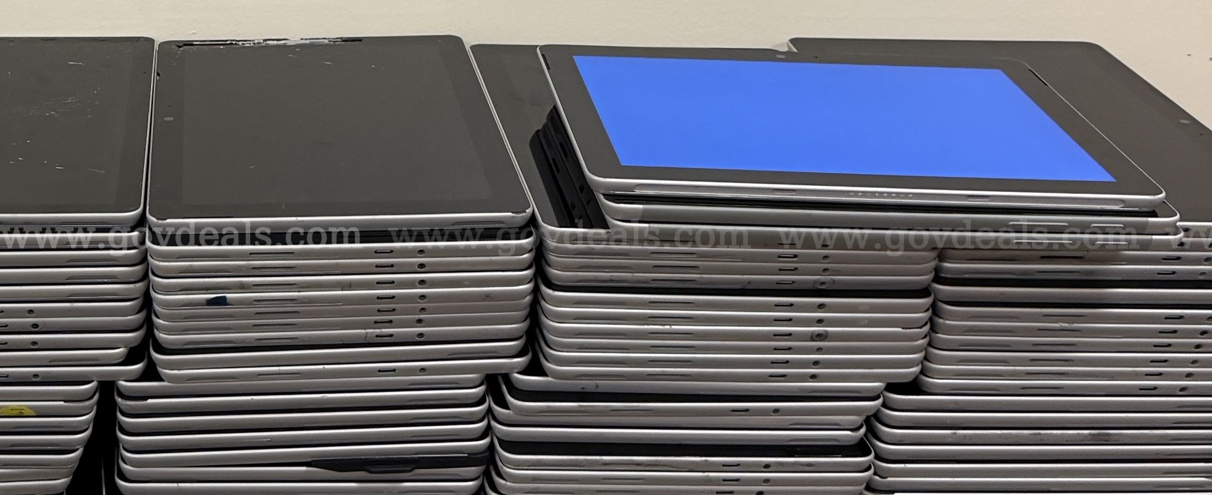 Parts Only! Microsoft Surface Go 100 Units