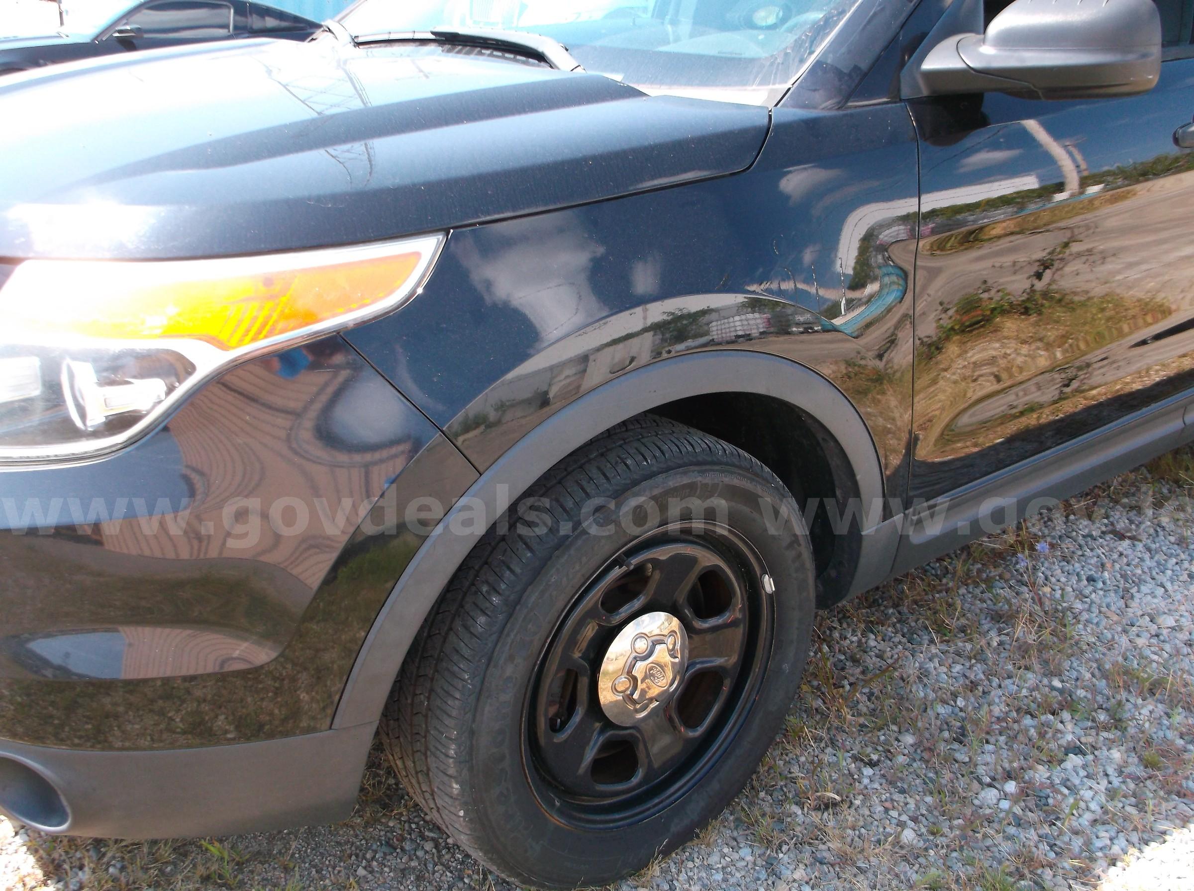 2013 Ford Explorer Ford Explorer Government Surplus Auction - Photo #2
