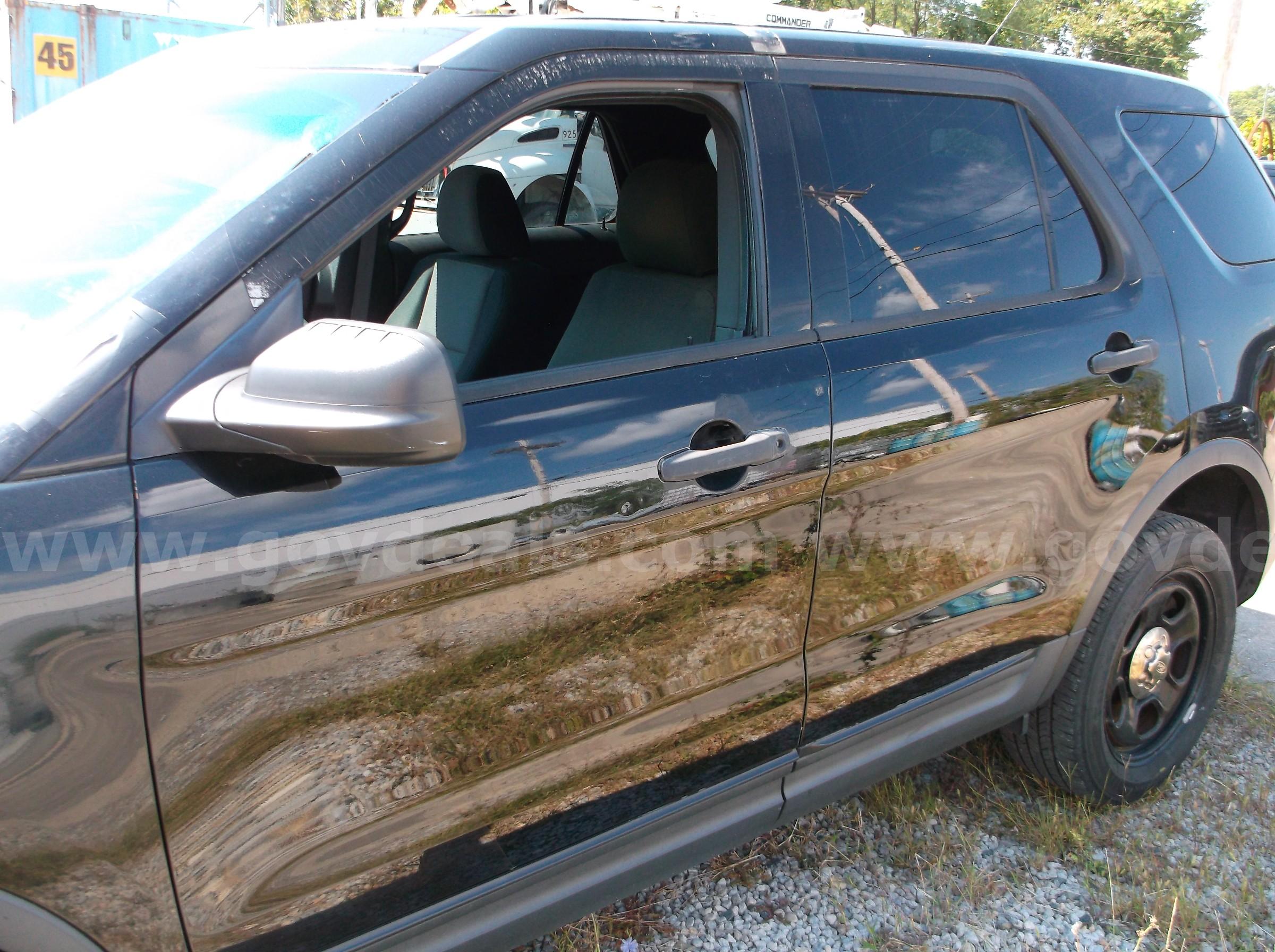 2013 Ford Explorer Ford Explorer Government Surplus Auction - Photo #3
