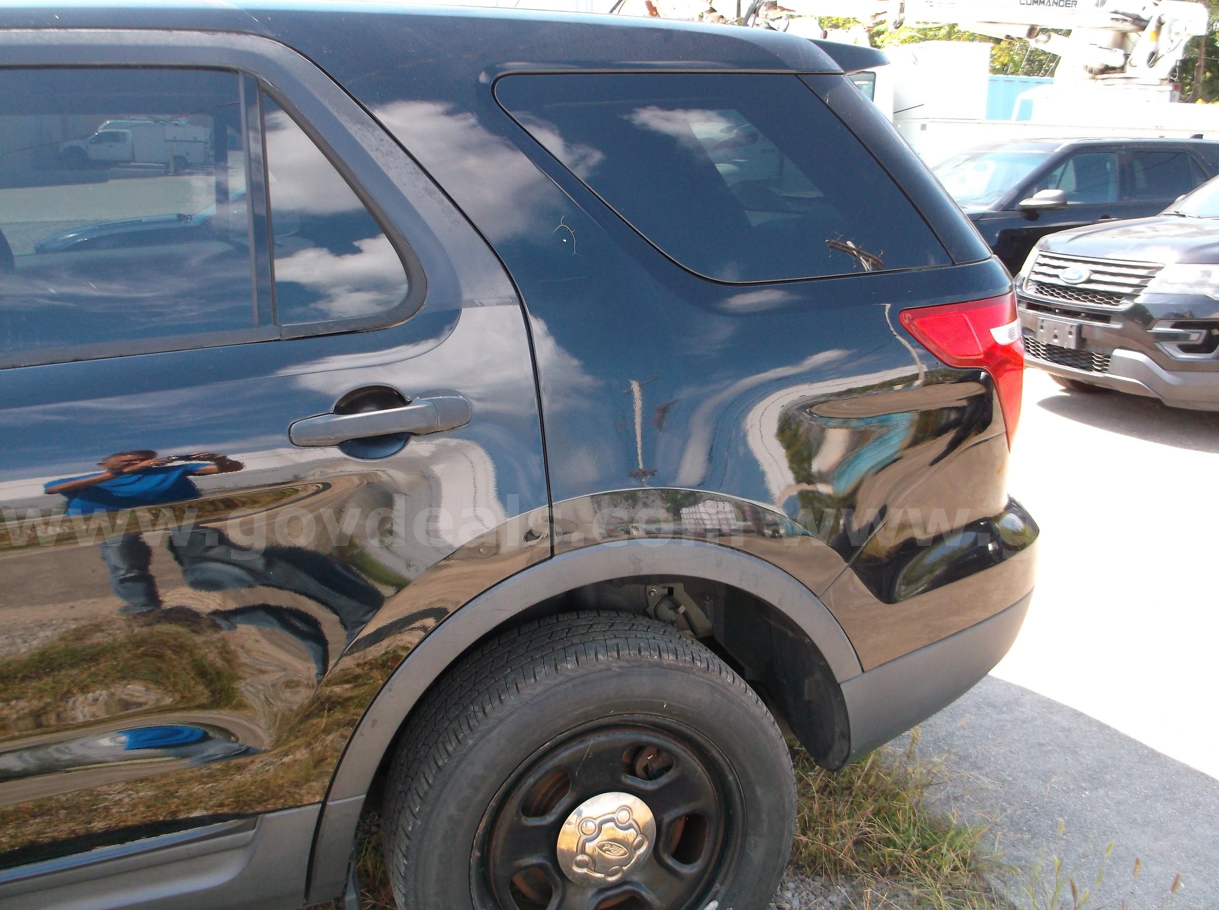 2013 Ford Explorer Ford Explorer Government Surplus Auction - Photo #4