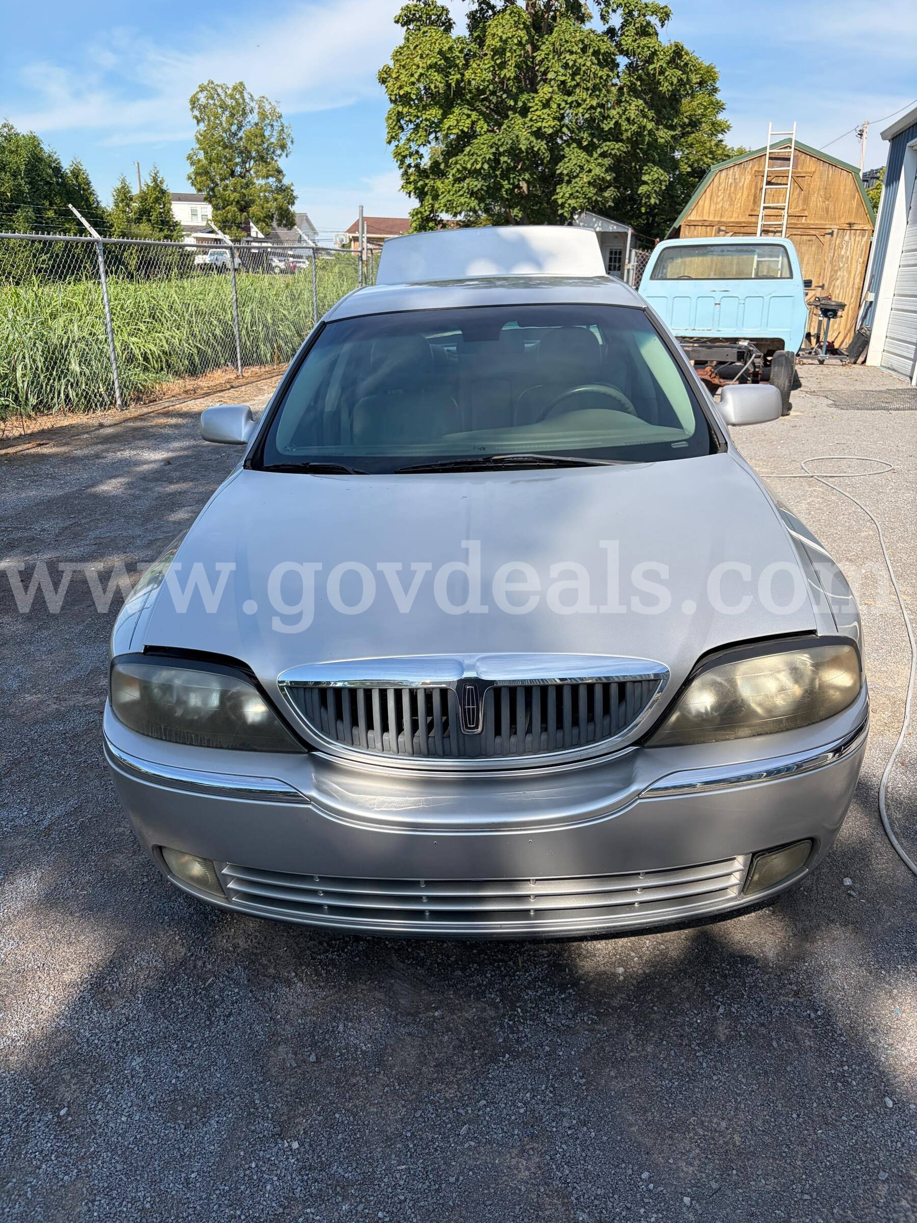 2004 Lincoln LS Lincoln LS Government Surplus Auction - Primary Photo