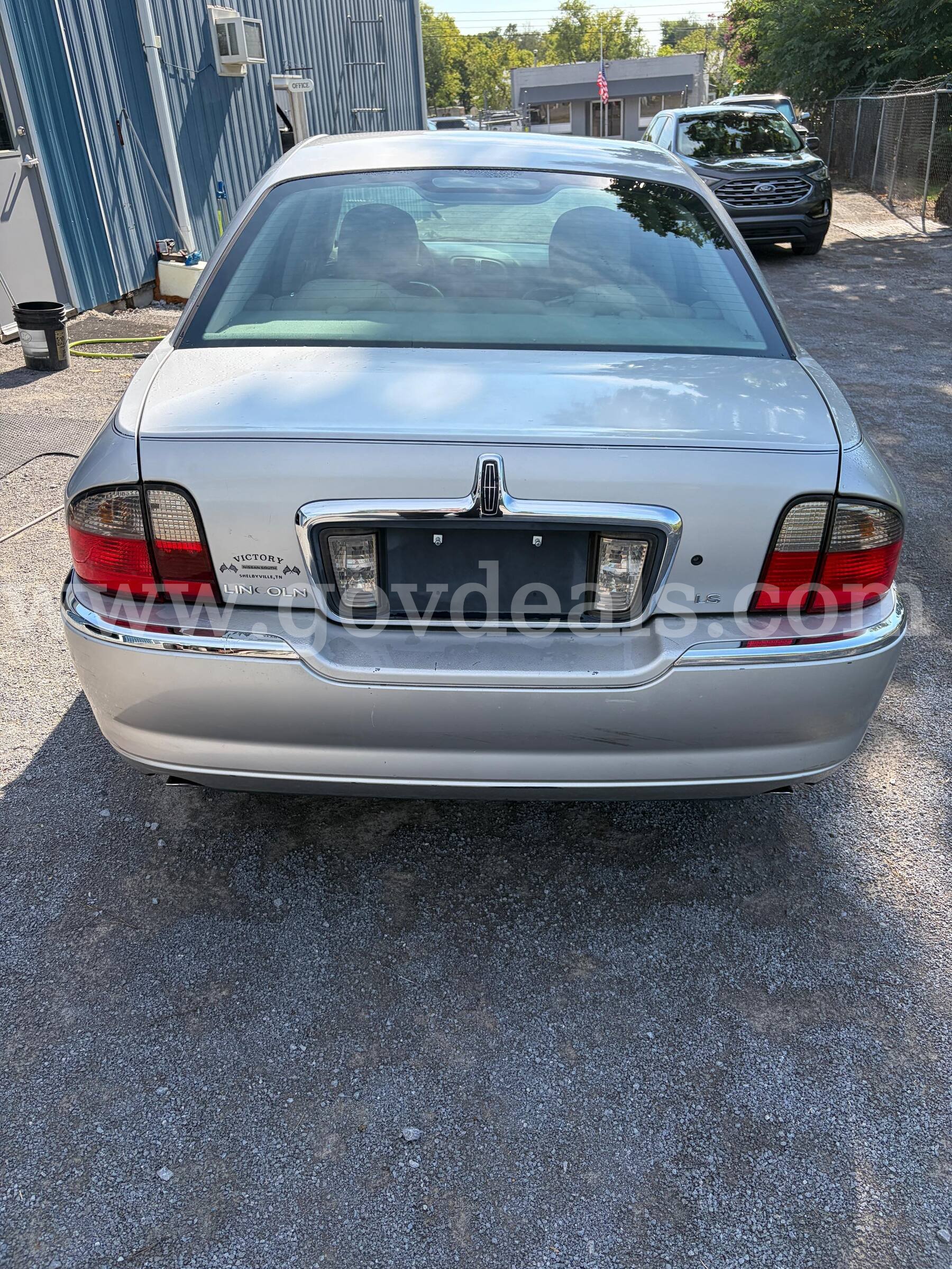 2004 Lincoln LS Lincoln LS Government Surplus Auction - Photo #5