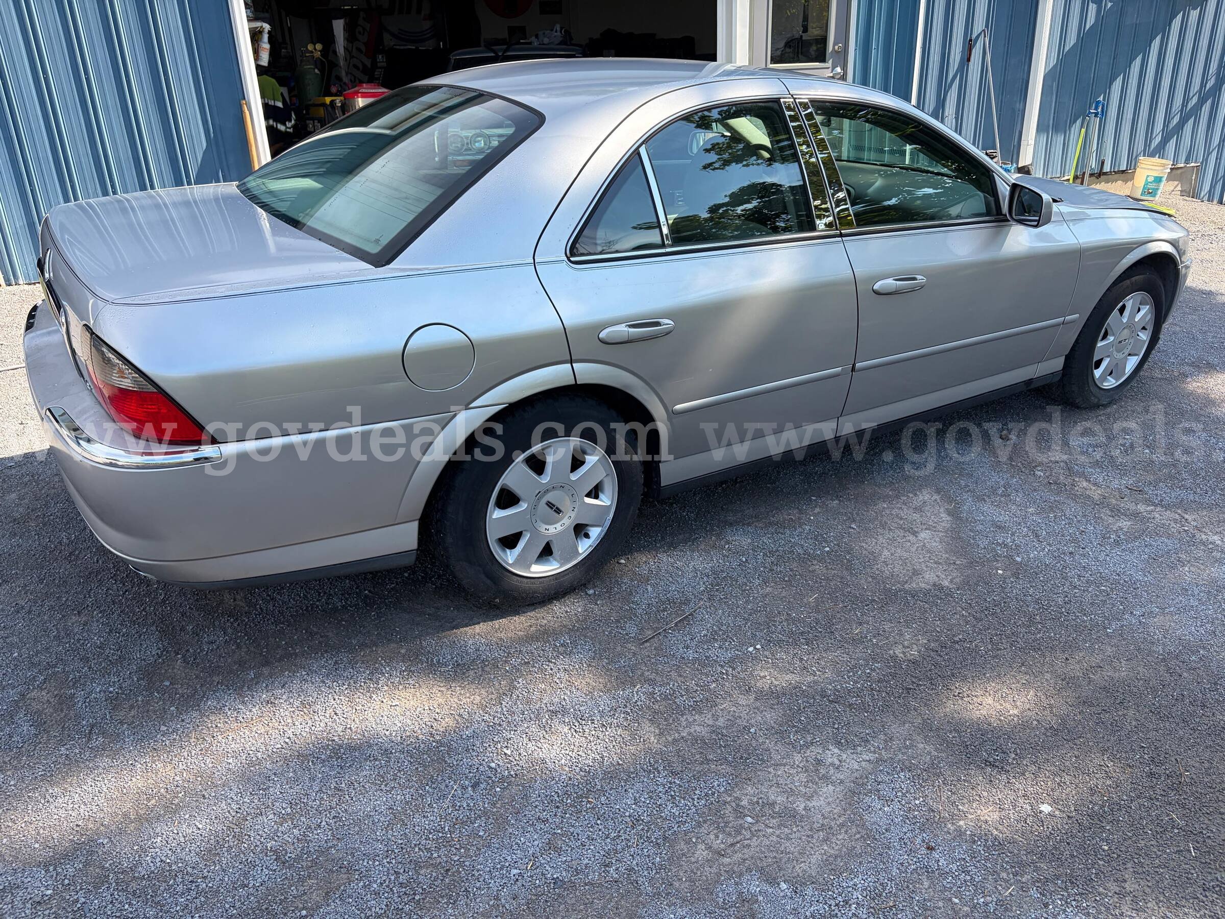 2004 Lincoln LS Lincoln LS Government Surplus Auction - Photo #6