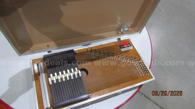 Auto harp   Government Surplus Auction - Photo #5
