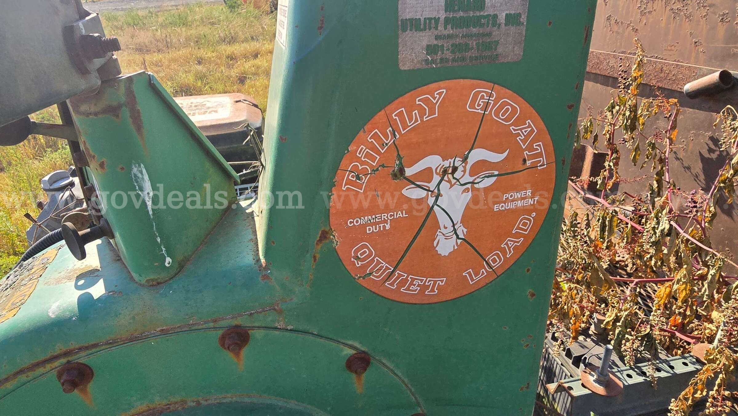 Billy Goat Commercial-Duty Leaf & Debris Vacuum Billy Goat  Government Surplus Auction - Photo #6