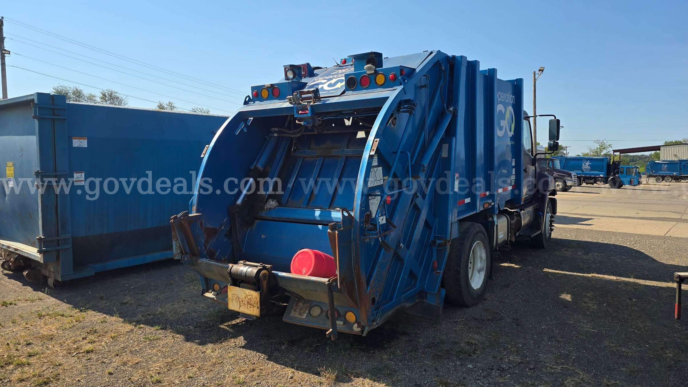 2012 Hino 268 Rear Loader Garbage Truck Hino 268 Government Surplus Auction - Photo #5