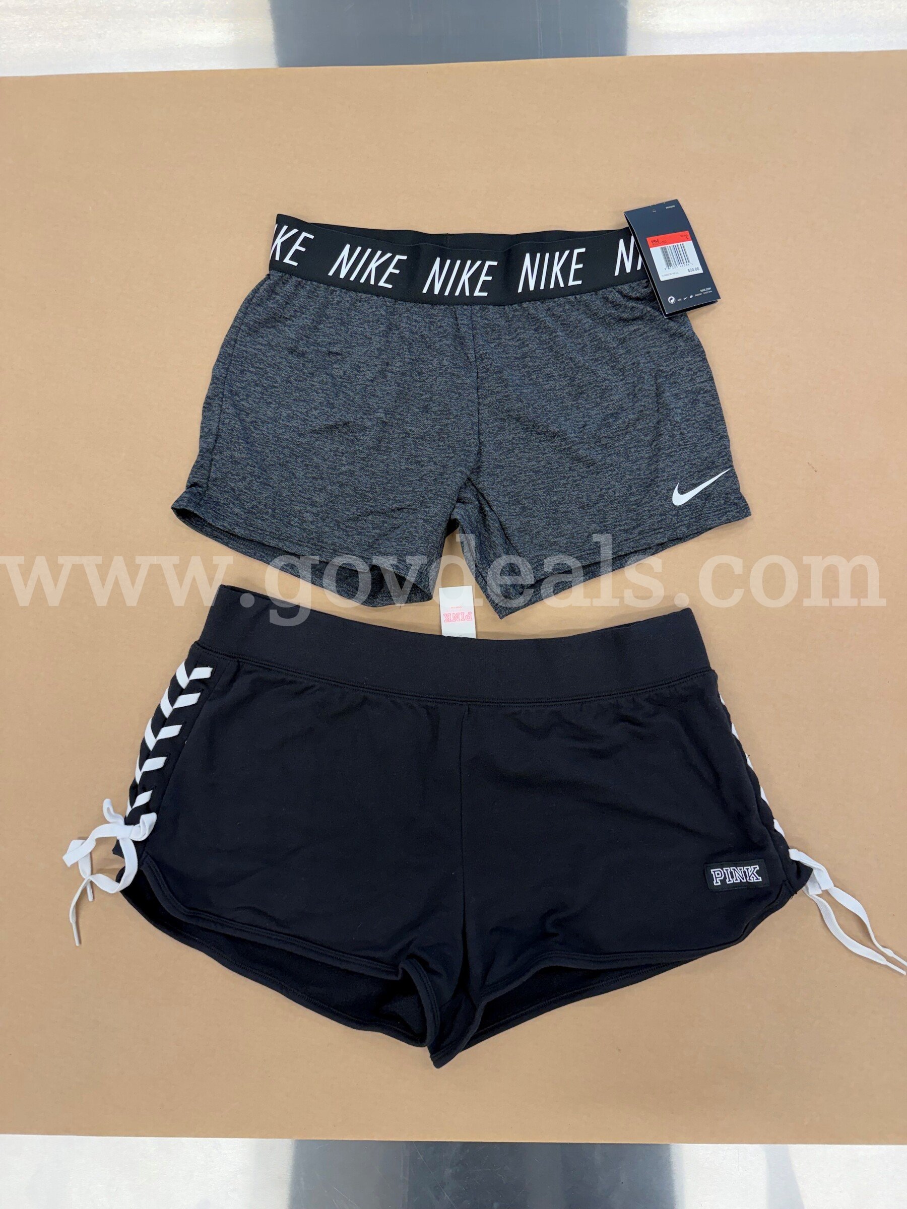 Assorted PINK & NIKE Women's Clothing - Size LG   Government Surplus Auction - Photo #4
