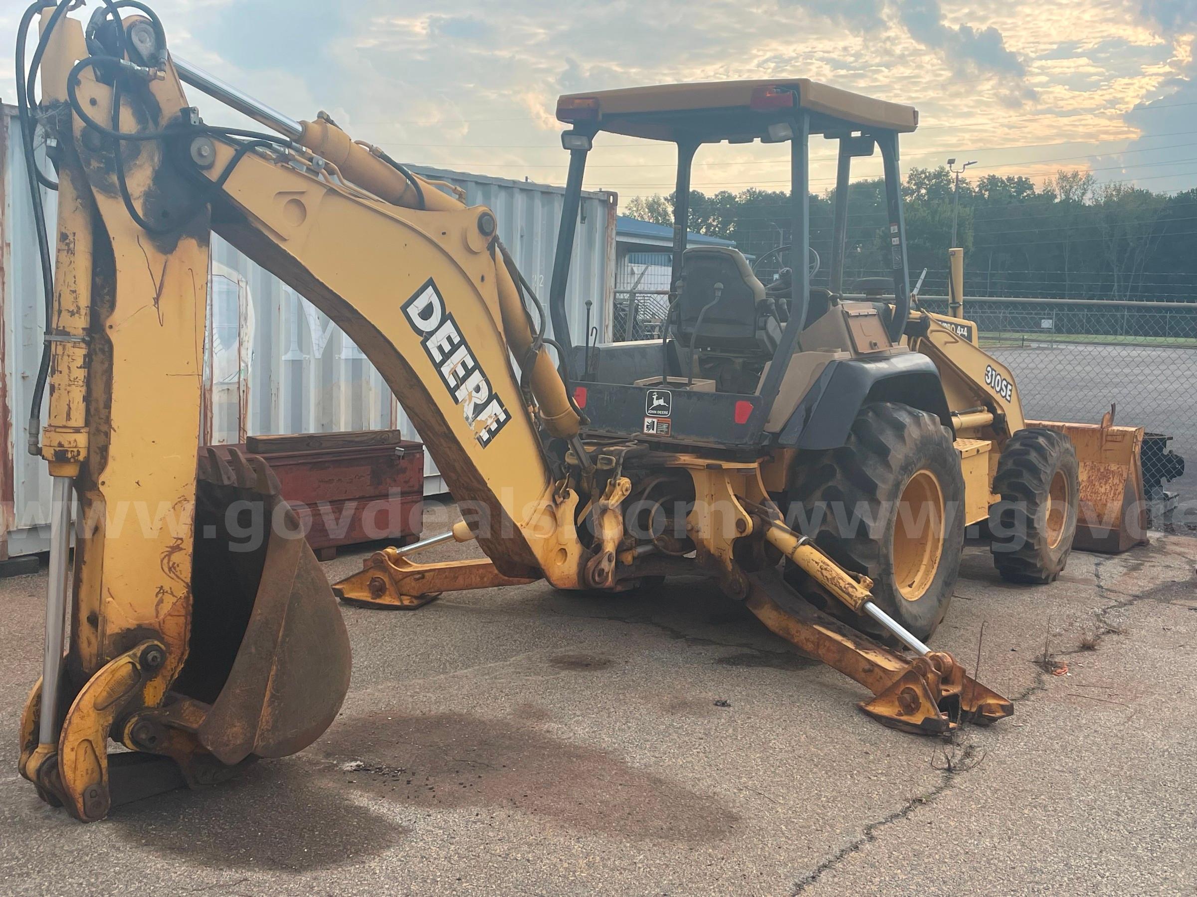 1999 John Deere 310SE