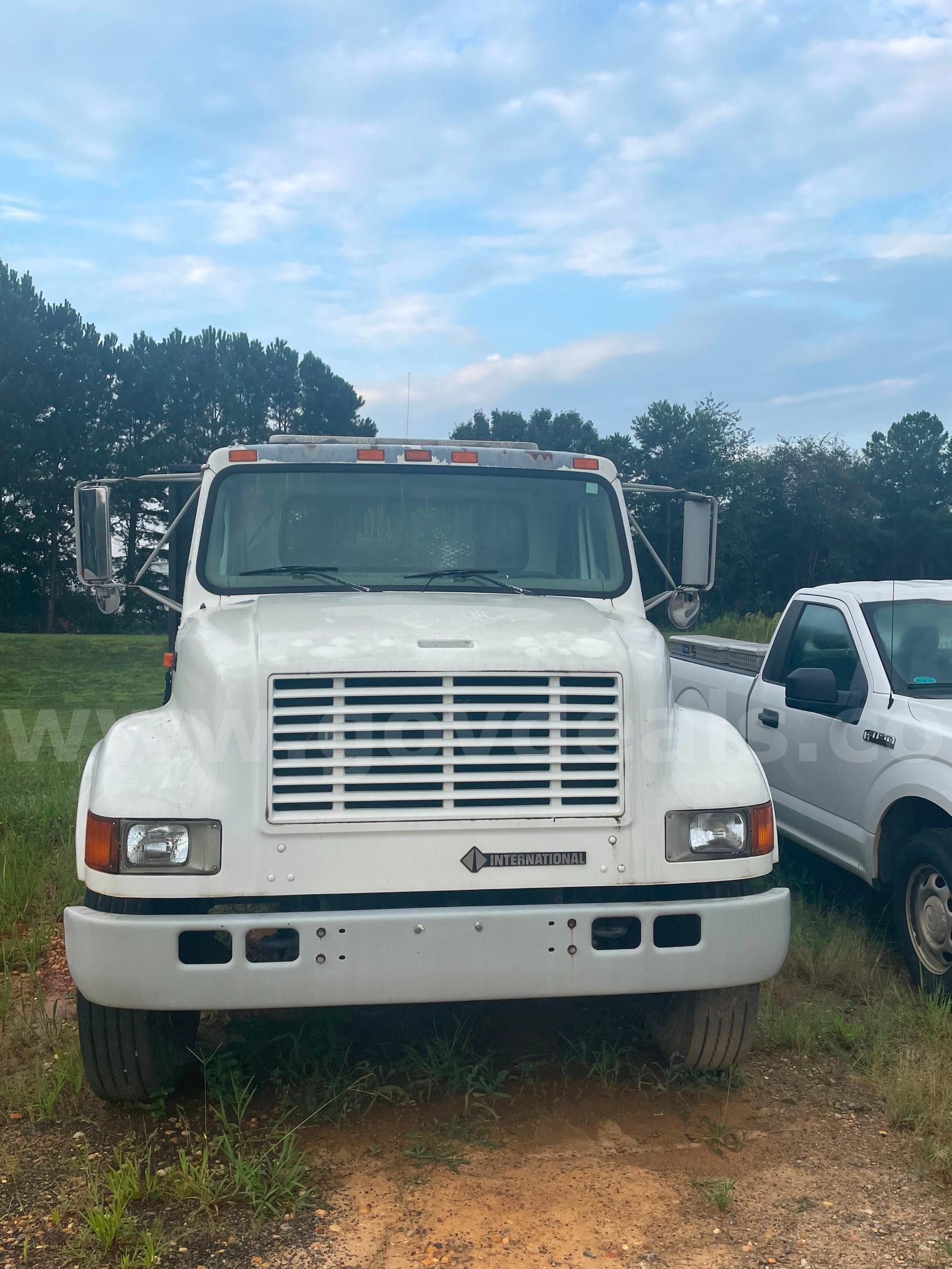 2001 International 4700