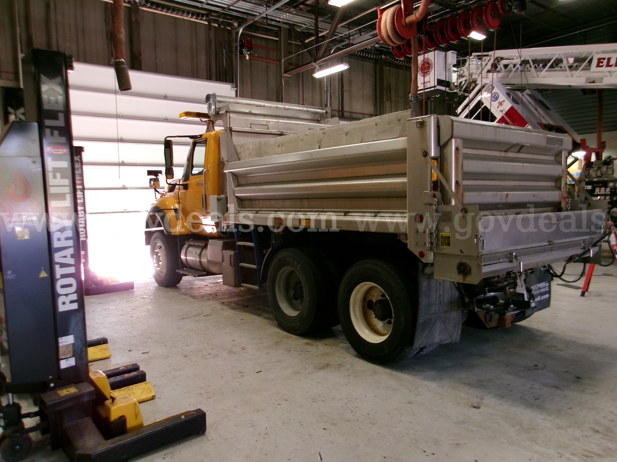 2013 International 7400 International 7400 Government Surplus Auction - Photo #3