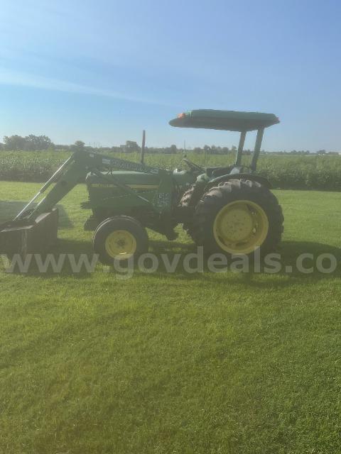 Lot of (1) John Deere 850 Tractor with Front End Loader. John Deere 850 Government Surplus Auction - Primary Photo