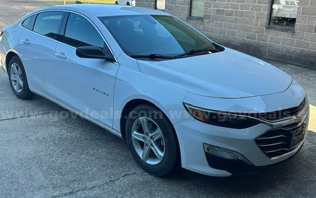 2020 Chevrolet Malibu, 105152 Miles. Chevrolet Malibu Government Surplus Auction - Photo #5