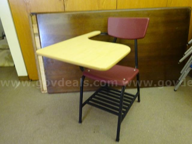 Lot of (7) School Desk Chairs.   Government Surplus Auction - Photo #2