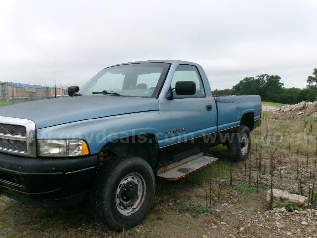 1996 Dodge Ram 1500 4WD, 106411 Miles.
