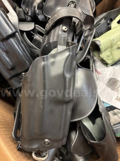 Lot of (100) Safariland Glock Holsters.  100 Government Surplus Auction - Photo #5