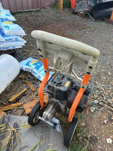 Pressure Washer Generac  Government Surplus Auction - Photo #2